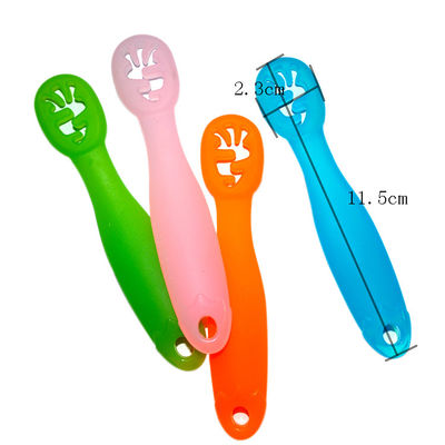 acheter Cuillère étanche de catégorie comestible de Teether de bébé de silicone pour des nourrissons d'enfants en bas âge d'enfants online manufacture