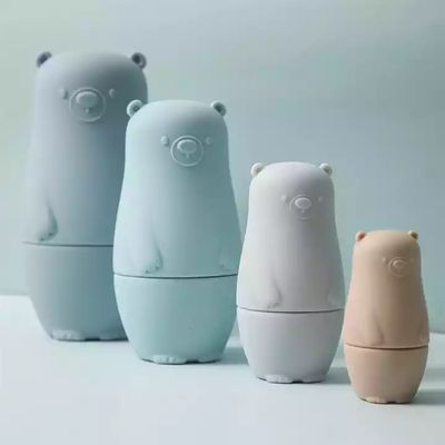 Le jouet éducatif des enfants de empilement imperméables poupées russes d'emboîtement de 4 morceaux