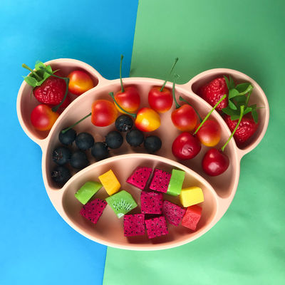 Bébé alimentant à Bpa le plat libre d'aspiration de silicone forme adaptée aux besoins du client de vente chaude d'ours