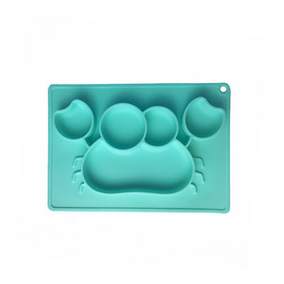 Le plat de alimentation de cuvette d'aspiration de bébé avec le crabe adapté aux besoins du client par cuillère forment Bpa