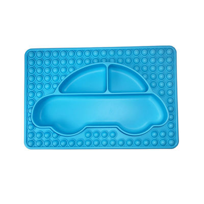 Plats de dîner divisés libres du plat BPA d'aspiration de bébé de silicone de forme de voiture
