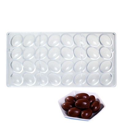 Le chocolat fait sur commande de DIY moule 3D fait main autour de moule de chocolat de forme