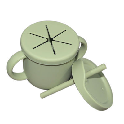 La tasse 100% libre écologique de casse-croûte de bébé de la tasse BPA de Sippy de silicone a adapté des tailles aux besoins du client