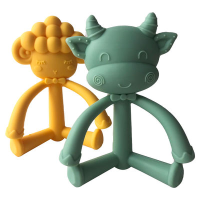 Bébé fait sur commande Teether de silicone de bande dessinée, vache s'exerçante lnfant à brosse à dents de silicone de catégorie comestible et formes de moutons